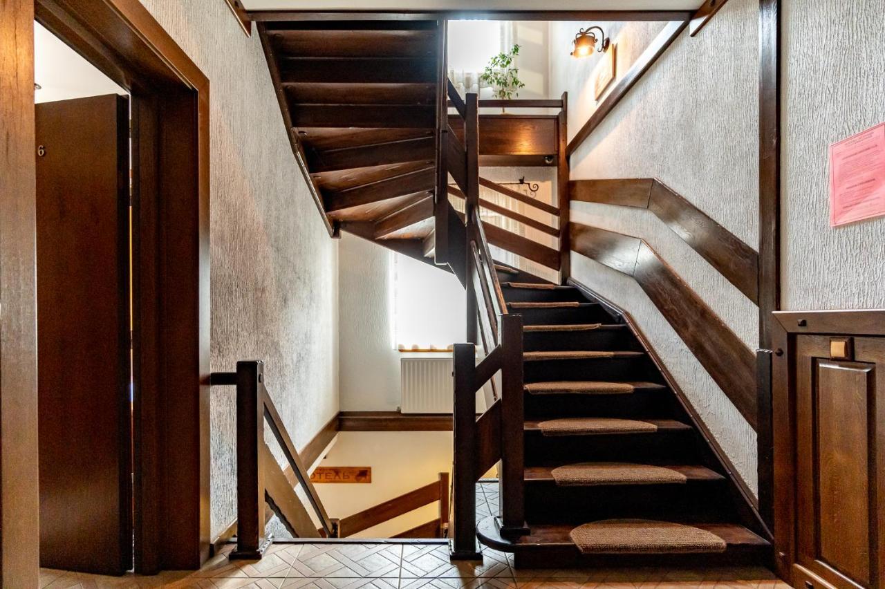 Tatariv Deluxe Hotel ภายนอก รูปภาพ
