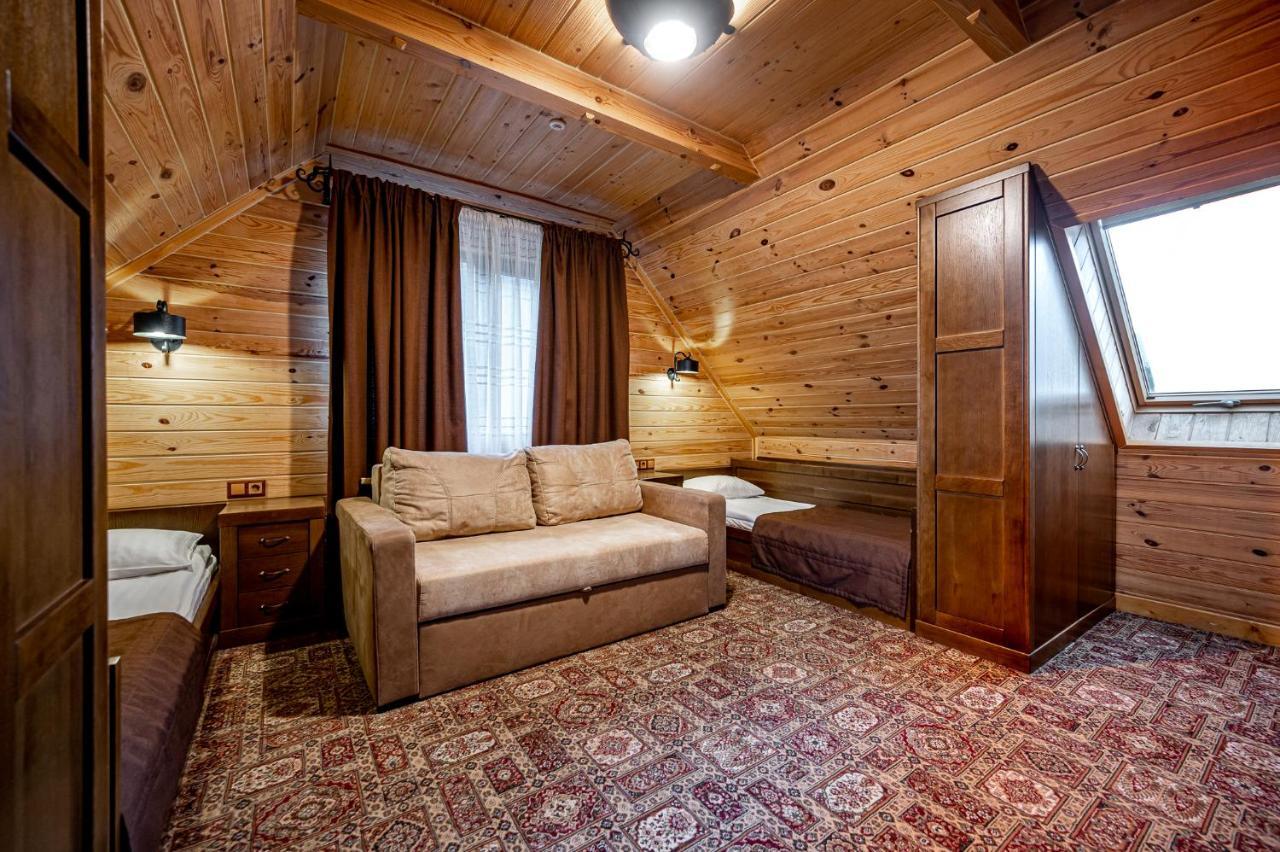 Tatariv Deluxe Hotel ภายนอก รูปภาพ